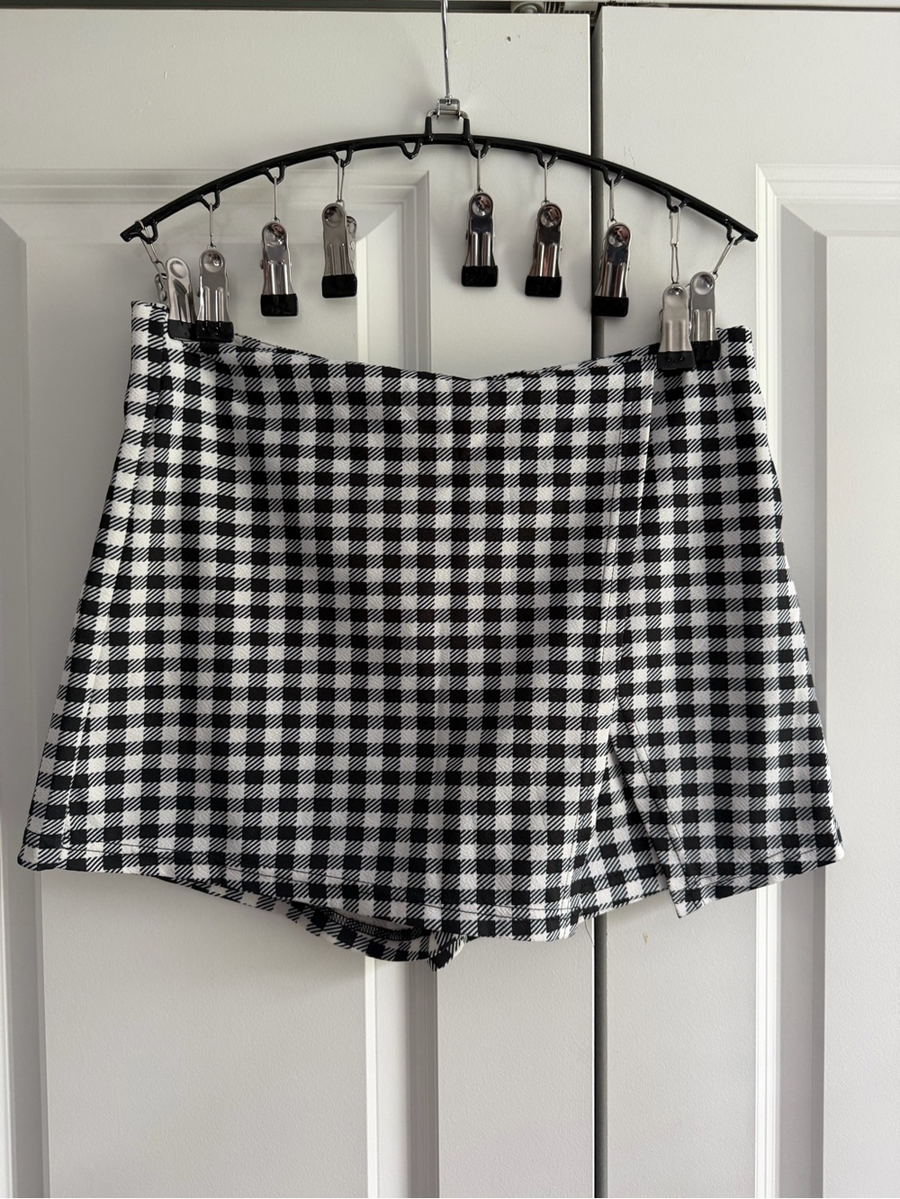 Black & White Gingham Women’s Skort